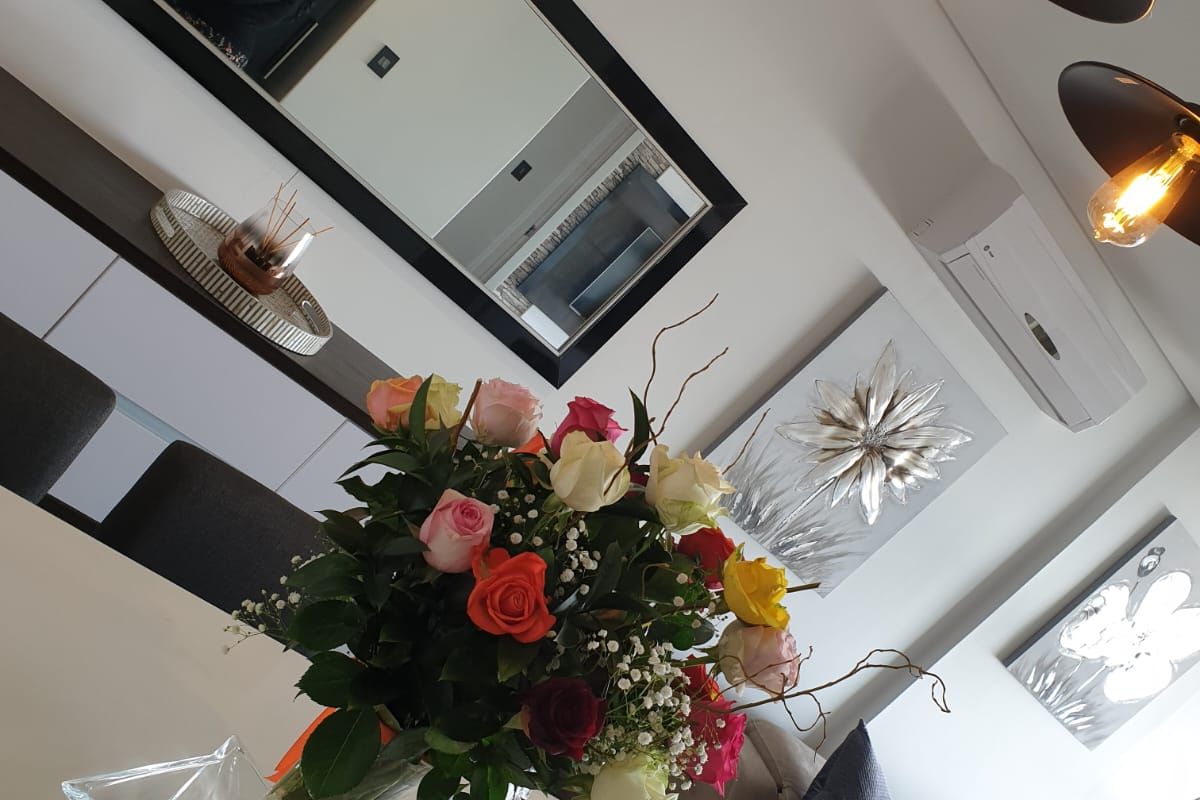 Two Bedroom Two Bathroom - Furnished Apartment - Photo 4