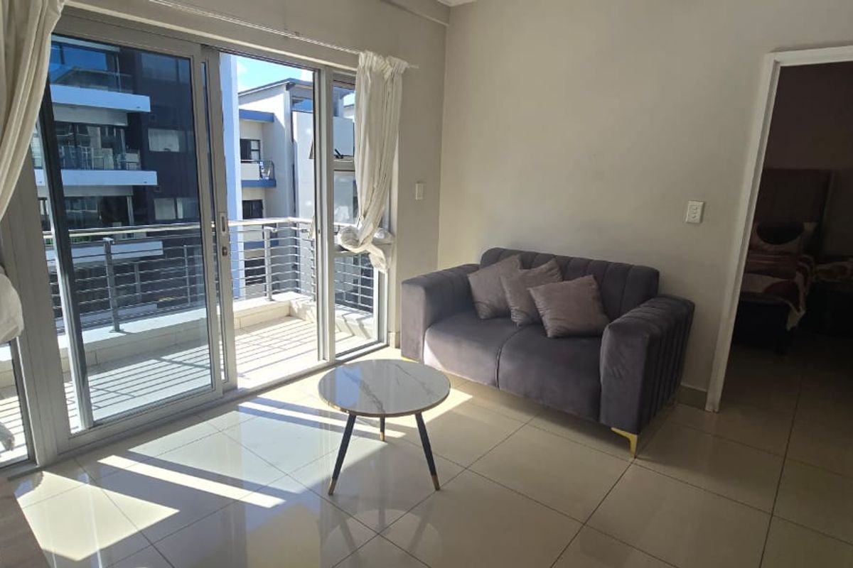 Prime Property - Two bedroom - Photo 3