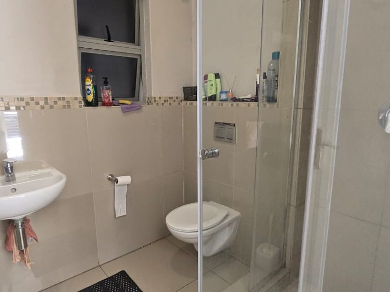 Prime Property - Two bedroom - Photo 9