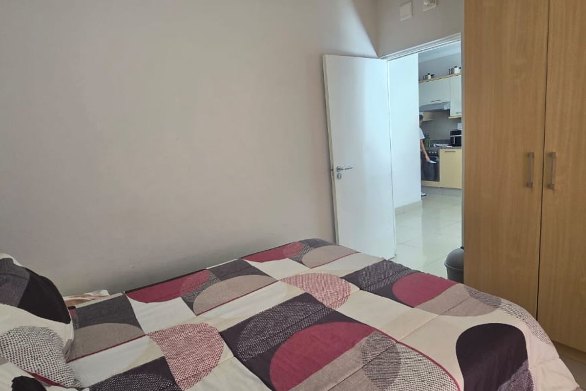 Prime Property - Two bedroom - Photo 5