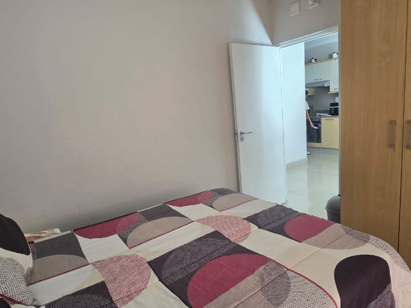 Prime Property - Two bedroom - Photo 5