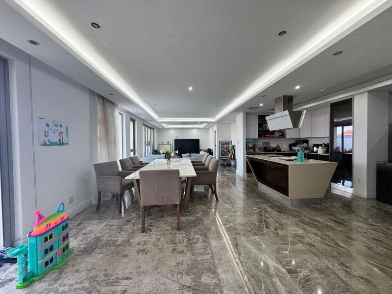Luxurious 333 sqm Penthouse Garden Corner Apartment To Let. - Photo 5