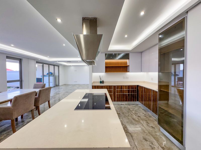 Luxurious 333 sqm Penthouse Garden Corner Apartment For Sale. - Photo 3