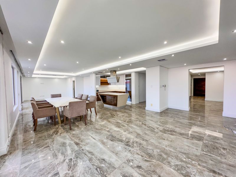 Luxurious 333 sqm Penthouse Garden Corner Apartment For Sale. - Photo 5