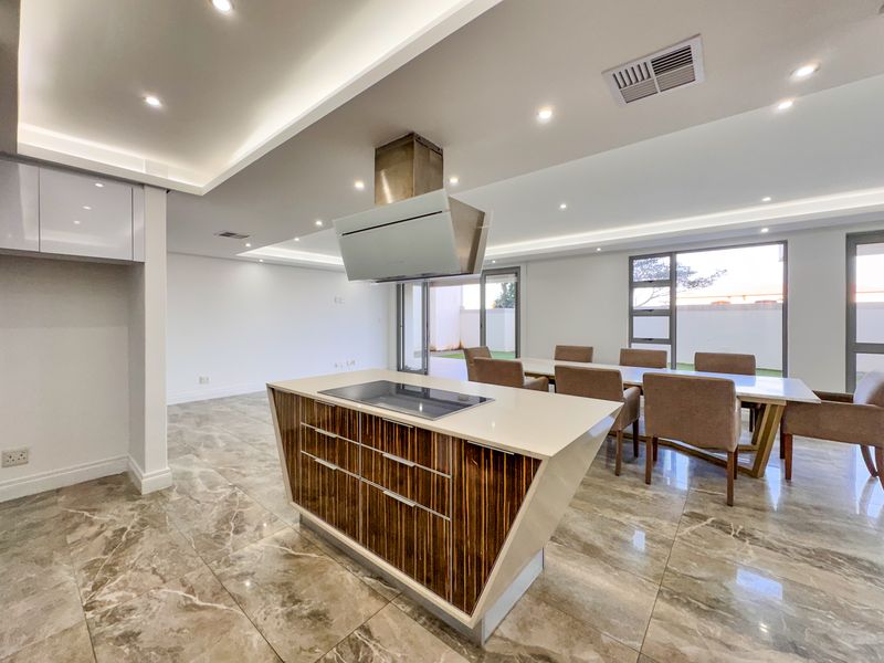 Luxurious 333 sqm Penthouse Garden Corner Apartment For Sale. - Photo 9