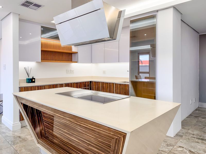 Luxurious 333 sqm Penthouse Garden Corner Apartment For Sale. - Photo 8