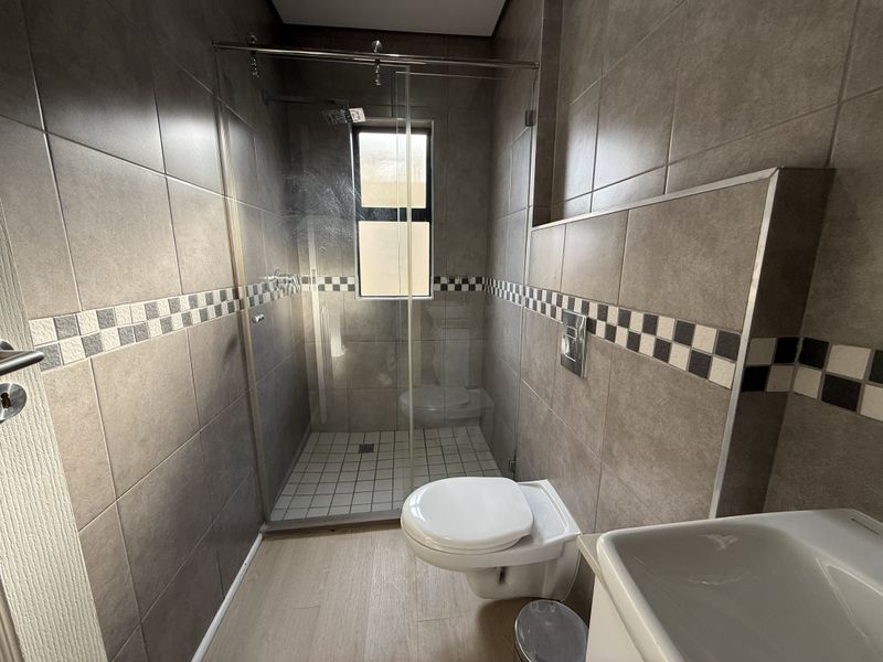 3 Bedroom 2 Bath Townhouse in The WoodlandS - Photo 9