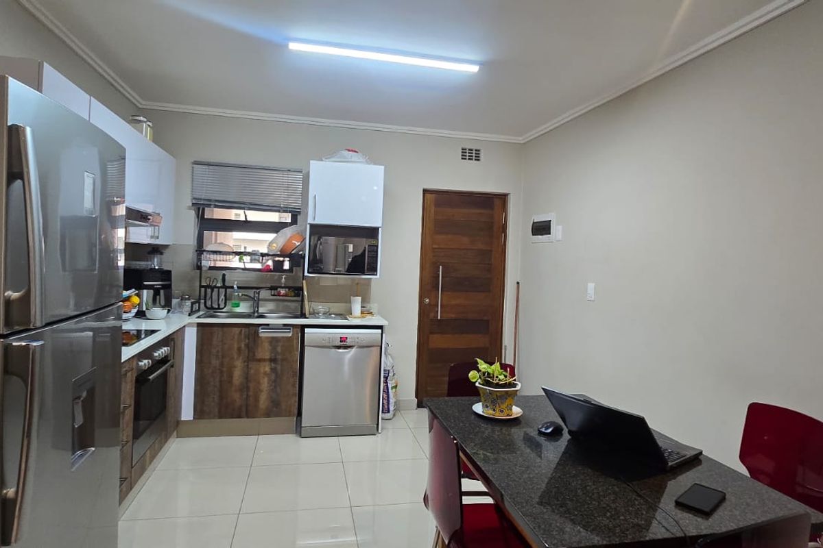 Apartment For Sale In Umhlanga - Photo 2