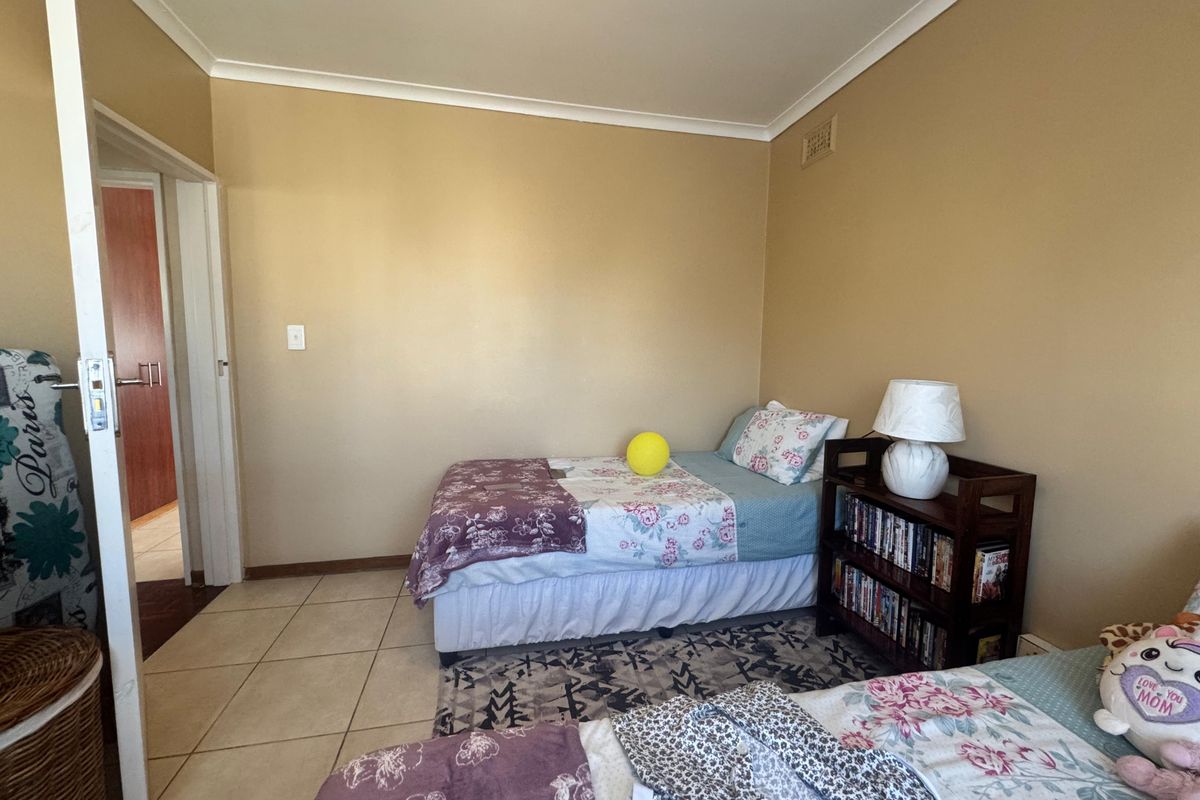 Spacious 4-Bedroom Duplex for Rent. - Photo 3
