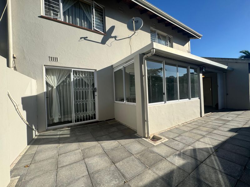 Spacious 4-Bedroom Duplex for Rent. - Photo 9