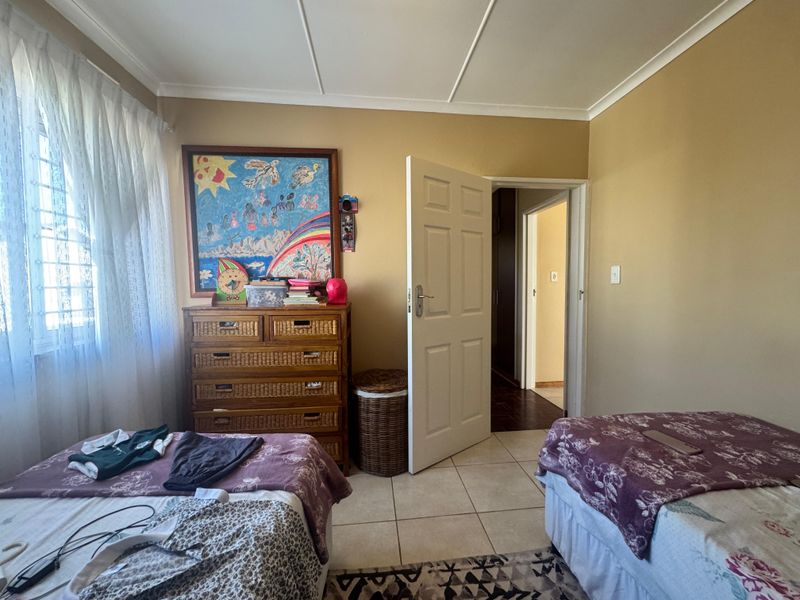 Spacious 4-Bedroom Duplex for Rent. - Photo 8