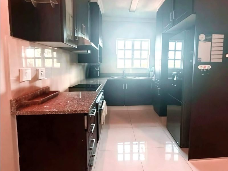 Secure Estate Living- Spacious 3 Bedroom Home To Rent In Edgemount Estate - Photo 3