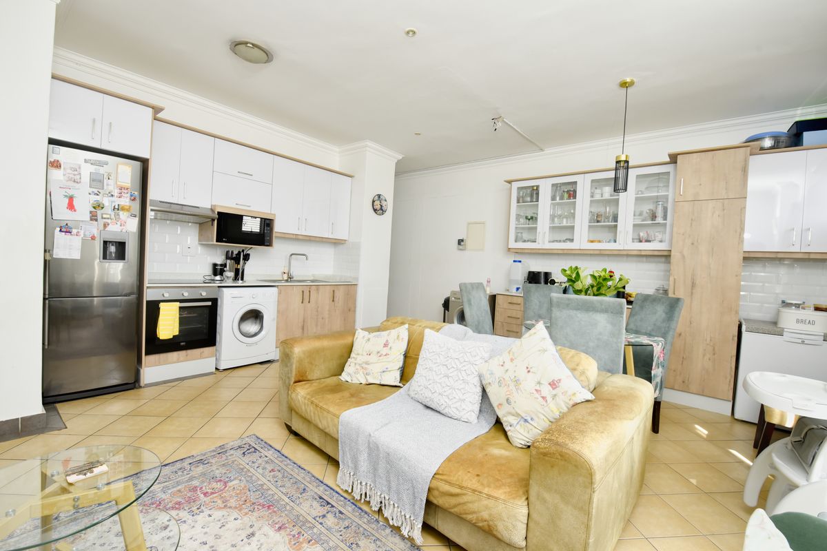 Three bedroom apartment for rent Immediately - Photo 2
