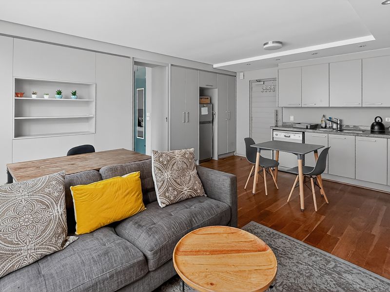 Modern Furnished Apartment with Rooftop Pool in Green Point - Photo 9