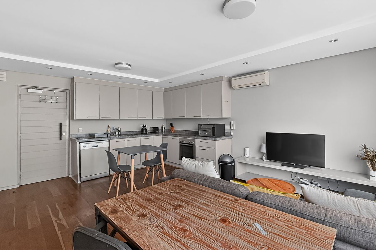 Modern Furnished Apartment with Rooftop Pool in Green Point - Photo 5