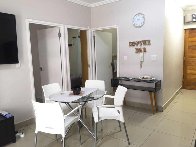 Prime  Property Presents A Stunning Two Bedroom Apartment Situated In Umhlanga Ridge - Photo 4