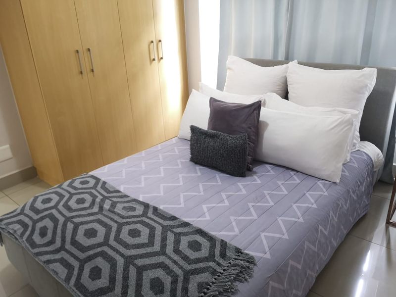 Prime  Property Presents A Stunning Two Bedroom Apartment Situated In Umhlanga Ridge - Photo 7