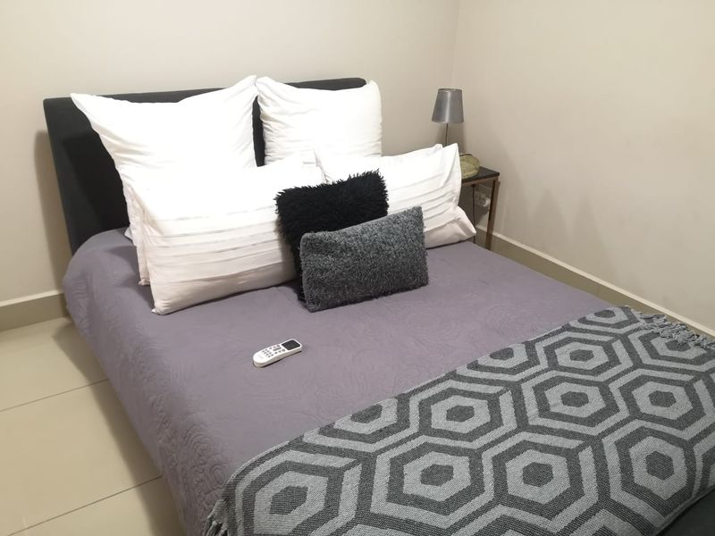 Prime  Property Presents A Stunning Two Bedroom Apartment Situated In Umhlanga Ridge - Photo 6