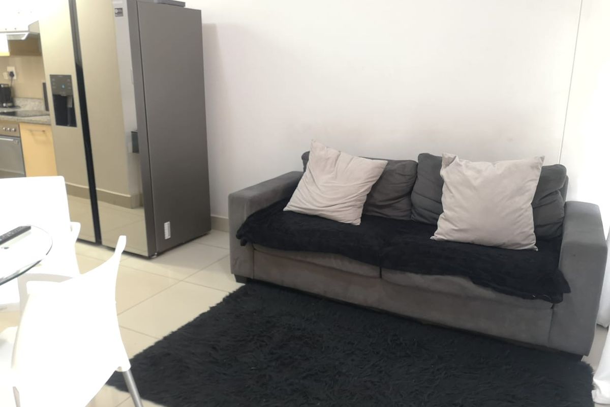 Prime  Property Presents A Stunning Two Bedroom Apartment Situated In Umhlanga Ridge - Photo 5