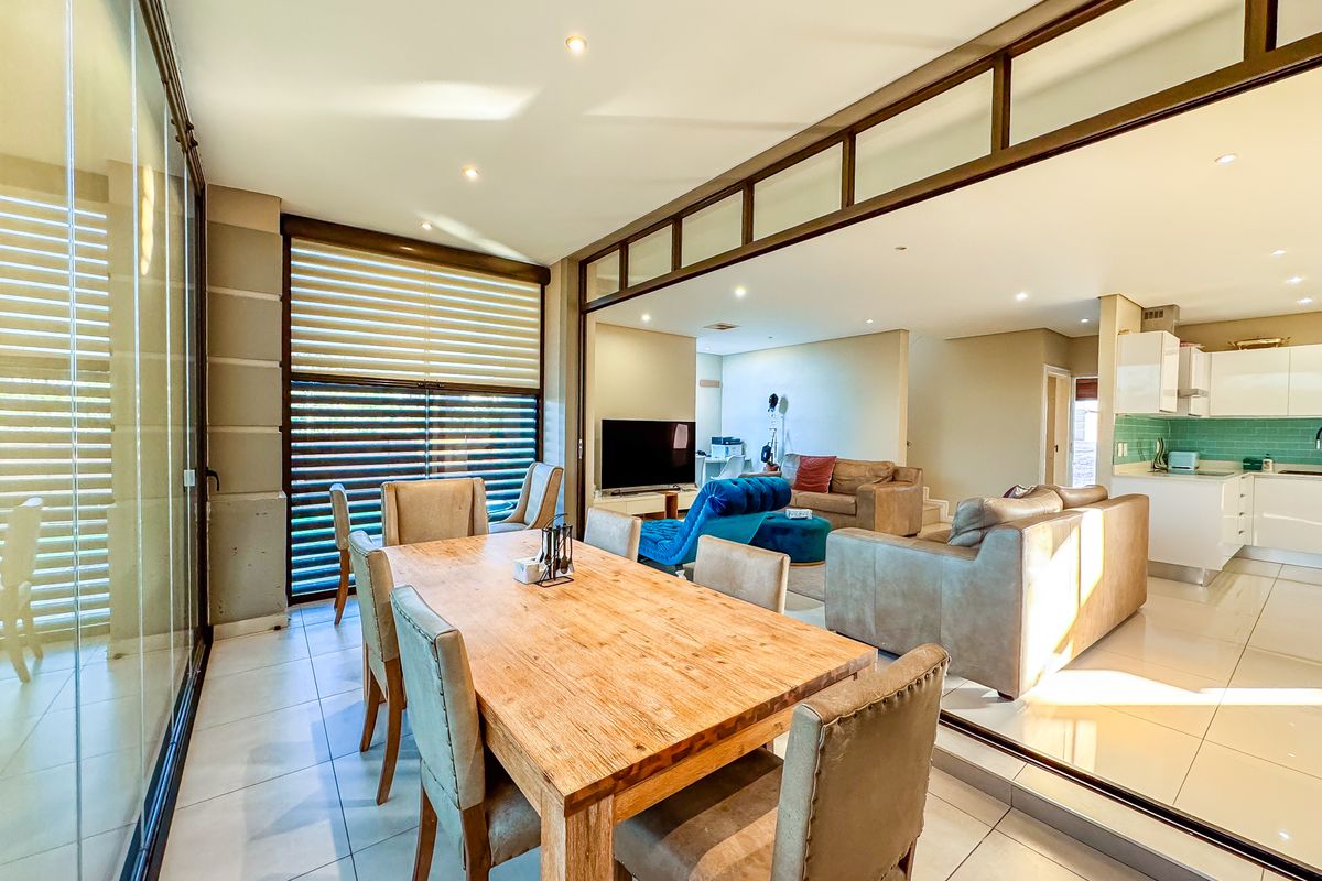 Spacious 4-Bedroom House For Sale. - Photo 4
