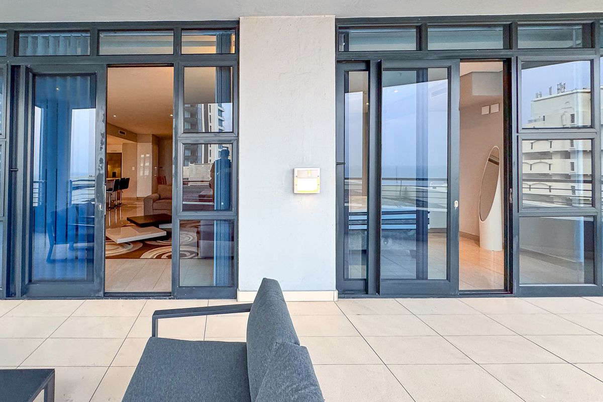 Luxury Coastal Living | Spacious 3 Bed 3 Bath Apartment at Pearls - Photo 4