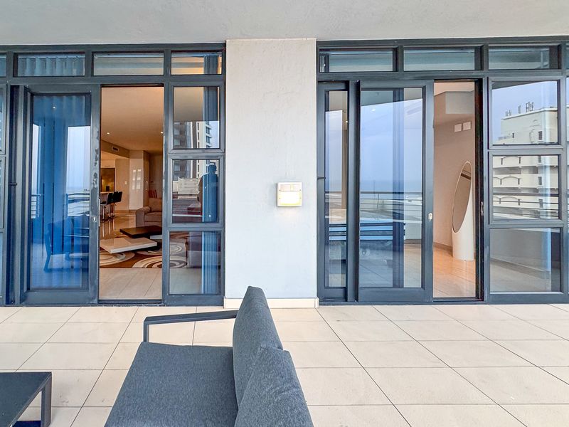 Luxury Coastal Living | Spacious 3 Bed 3 Bath Apartment at Pearls - Photo 4