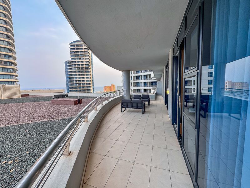 Luxury Coastal Living | Spacious 3 Bed 3 Bath Apartment at Pearls - Photo 7