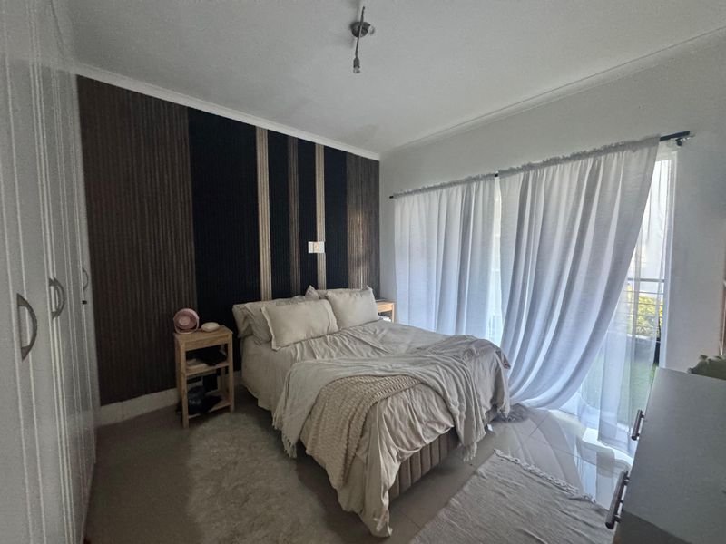 Spacious 2-Bedroom Apartment For Sale. - Photo 9