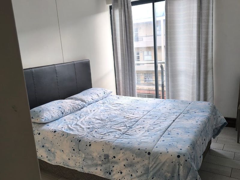 Prime  Property Presents A Stunning Two Bedroom Apartment Situated In Umhlanga Ridge Furnished - Photo 7