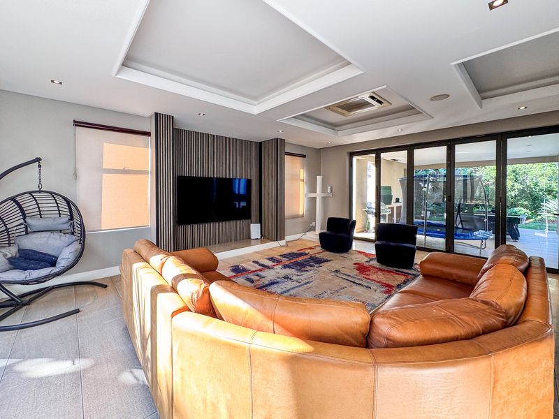 House For Sale In Umhlanga - Photo 3