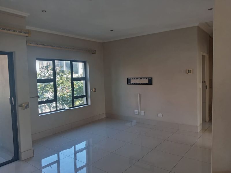 Prime  Property Presents A Stunning Three  Bedroom Apartment Situated In Umhlanga - Photo 4