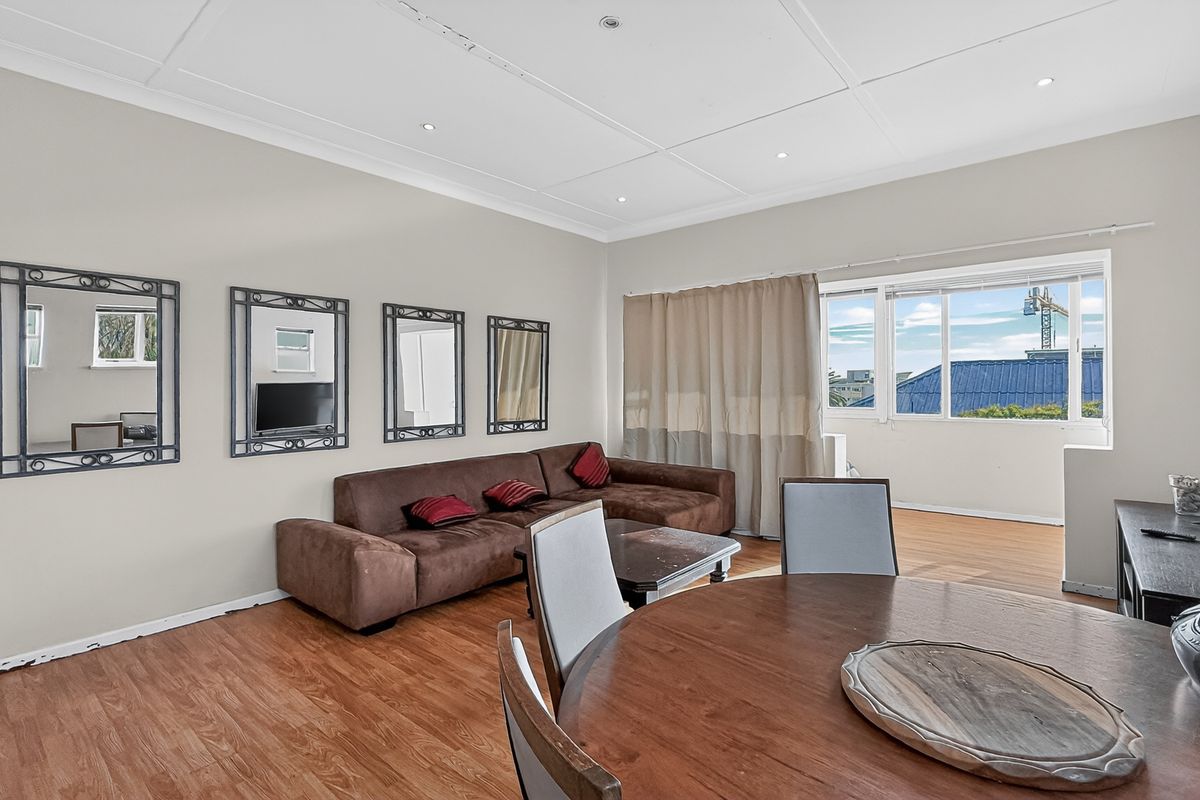 Pet-Friendly Studio in the Heart of Green Point - Photo 5