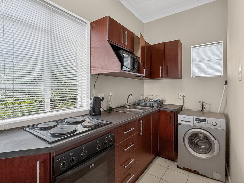 Pet-Friendly Studio in the Heart of Green Point - Photo 9