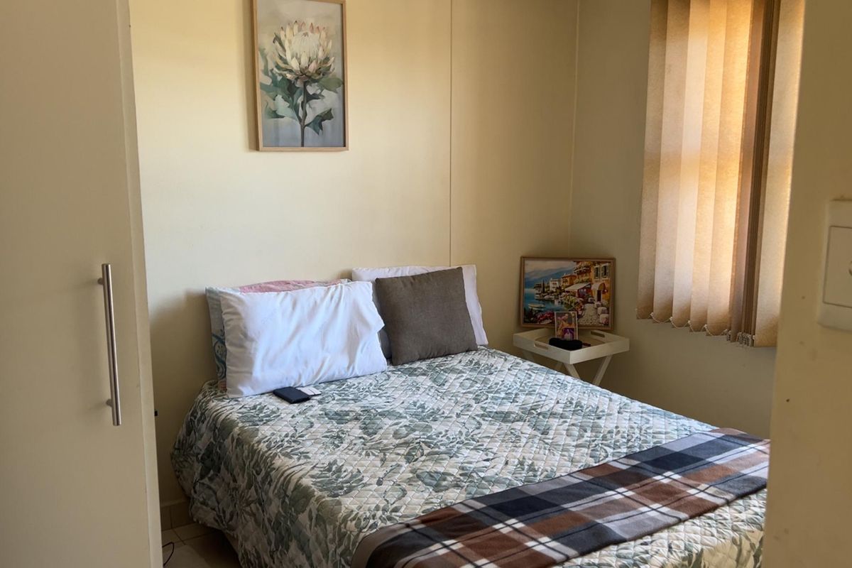 Spacious 1-Bed Apartment for Sale - Photo 5