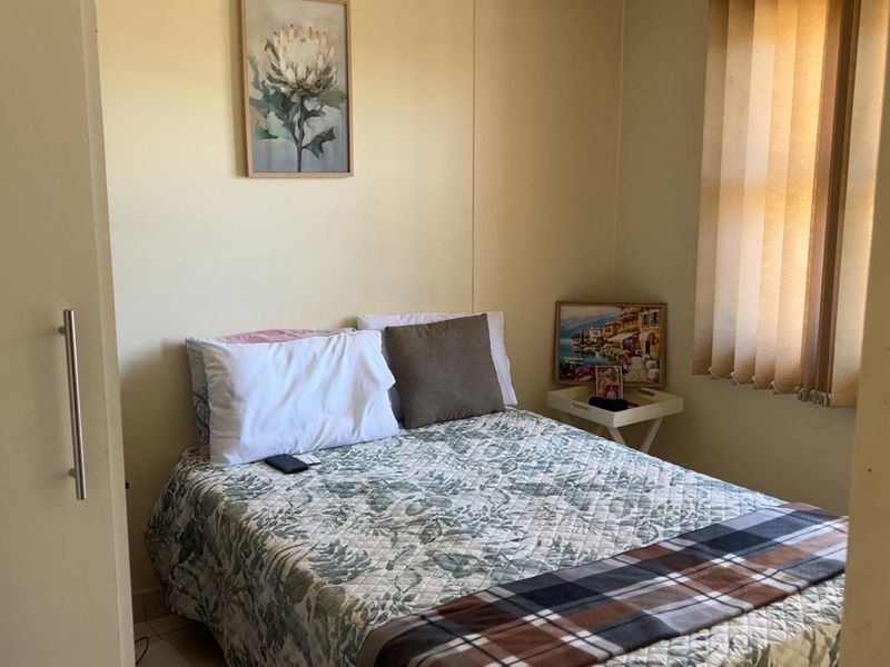 Spacious 1-Bed Apartment for Sale - Photo 5