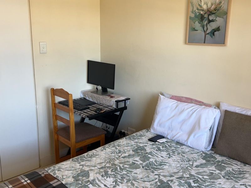 Spacious 1-Bed Apartment for Sale - Photo 6