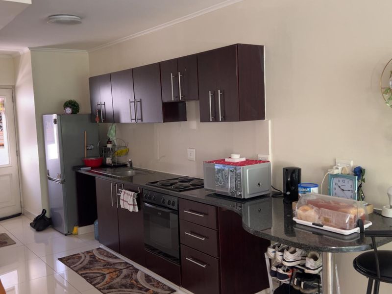 Spacious 1-Bed Apartment for Sale - Photo 4