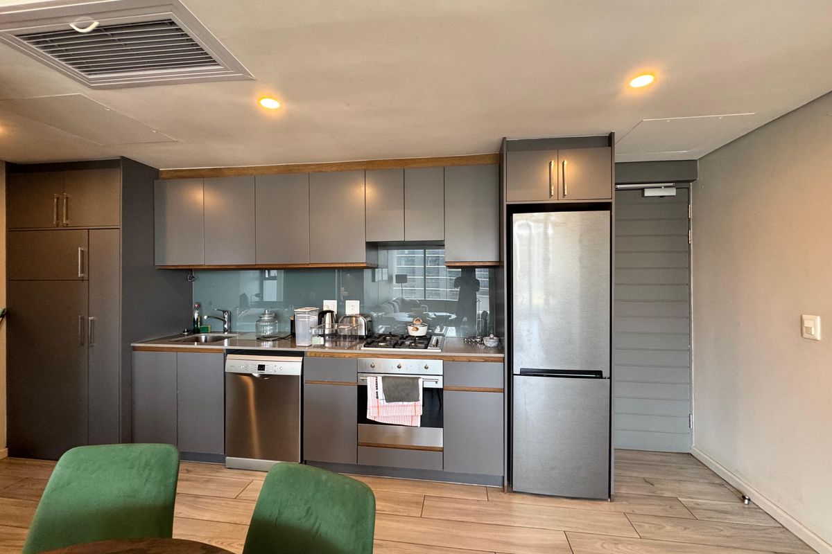 Modern 2 Bedroom Apartment For Sale Arch. - Photo 4