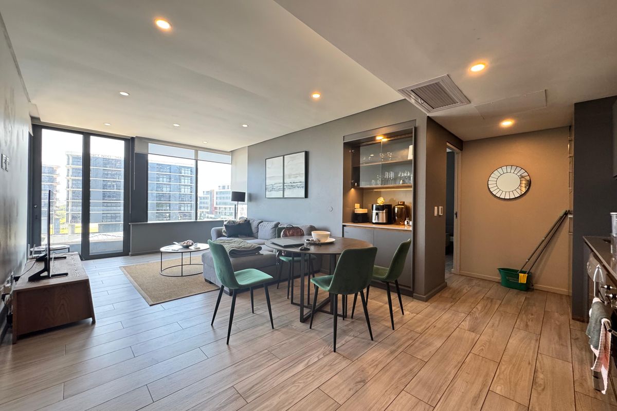 Modern 2 Bedroom Apartment For Sale Arch. - Photo 2