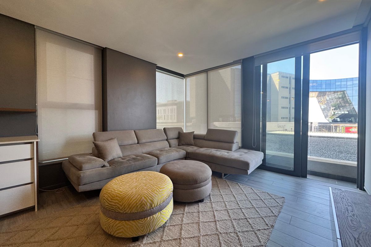 Modern 2 Bedroom Apartment For Rent In Umhlanga Arch. - Photo 4