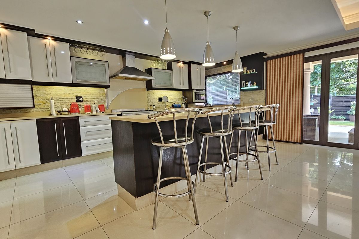 This is not just a home, it's a lifestyle! - Photo 4