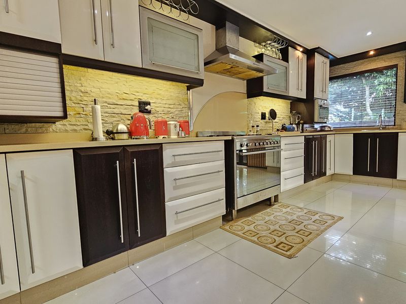 This is not just a home, it's a lifestyle! - Photo 10