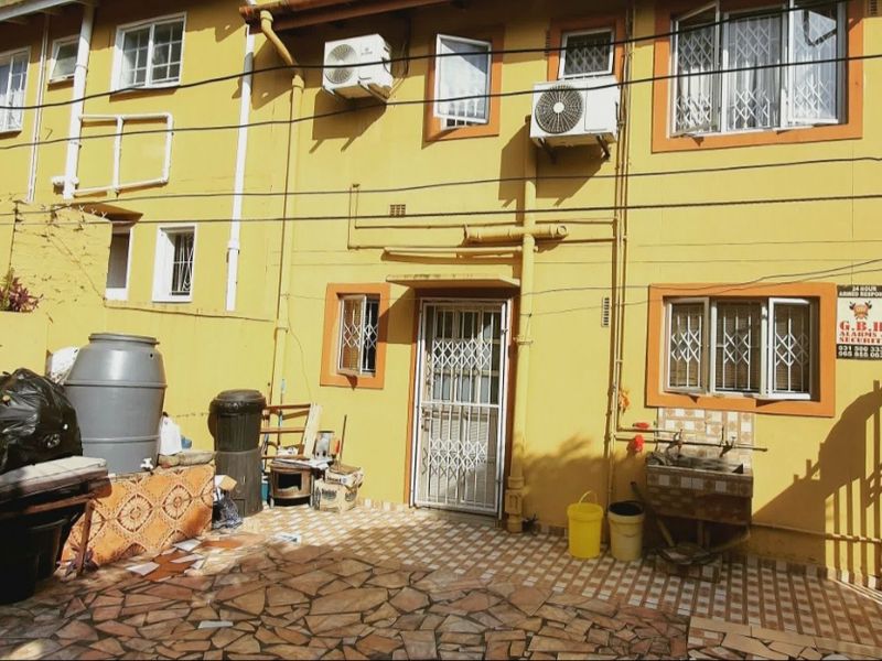 Three Bedroom home with double garage in Eastbury for sale - Photo 7