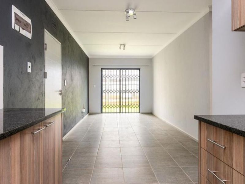 Apartment Rental Monthly In Amanzimtoti - Photo 5