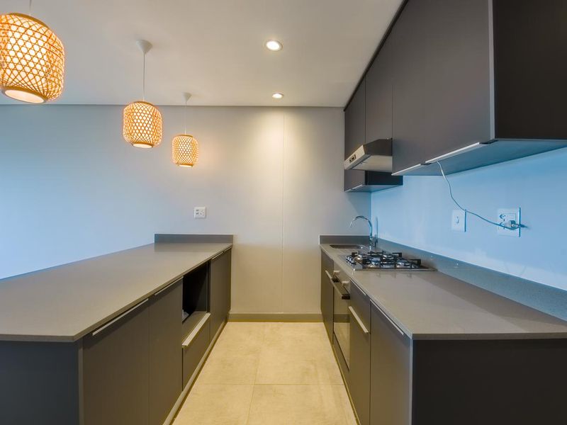 Stunning Sea Views  three  Bedroom Apartment for rent with two parking in Umhlanga - Photo 7