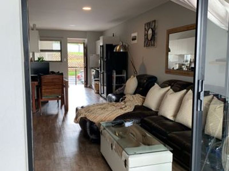 Apartment For Sale In Amanzimtoti - Photo 5