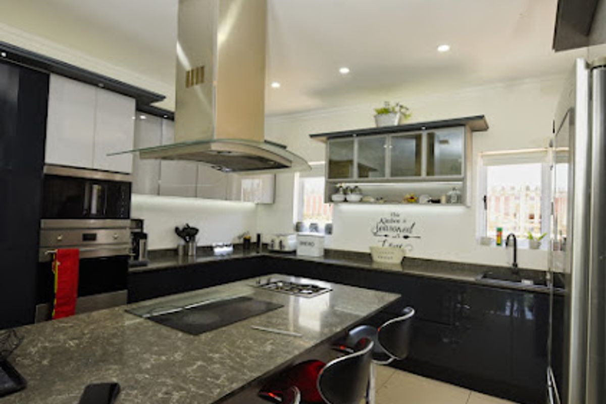 3-Bedroom House For Sale In Mount Edgecombe. - Photo 4