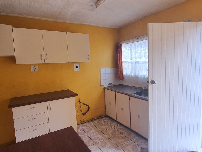 Well Maintained Two Bedroom Home in Lenham for Sale - Photo 5