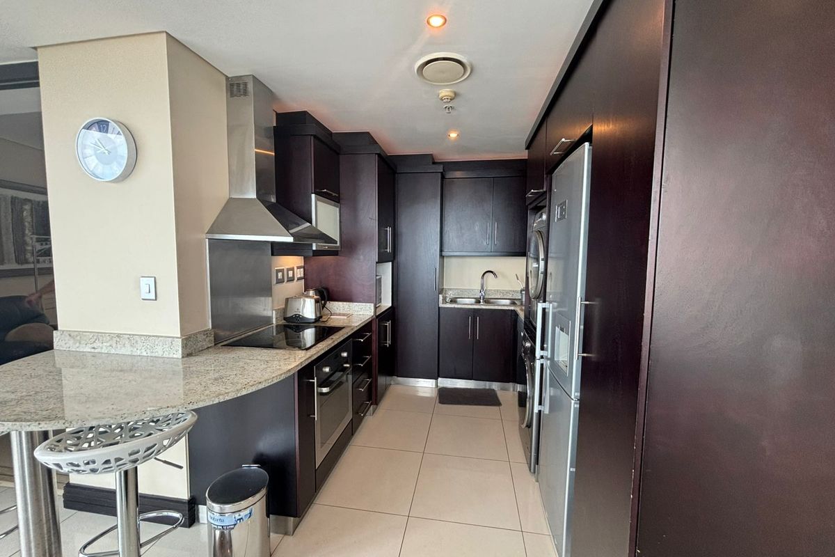 Spacious 1 Bed | 1.5 Bath at The Pearls – Luxury Living in the Heart of Umhlanga - Photo 5