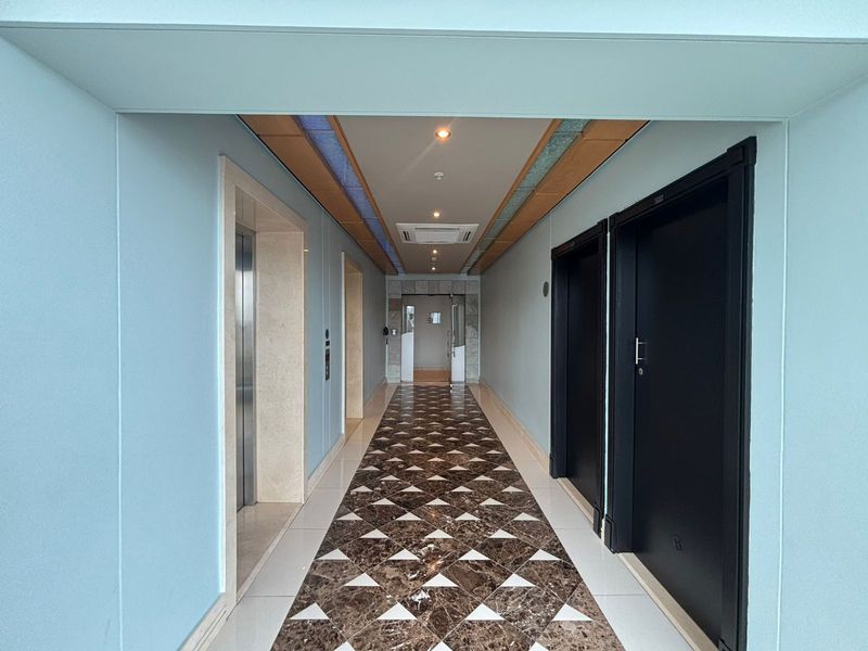 Spacious 1 Bed 1.5 Bath at The Pearls - Photo 2